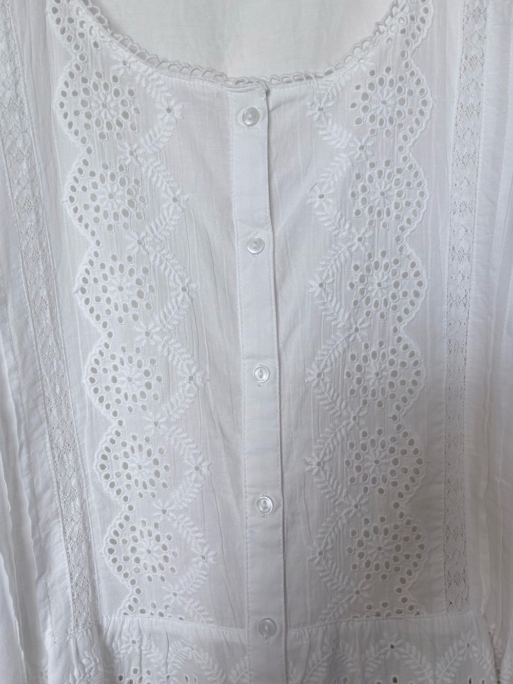 Sundance Short Sleeve Blouse in White Eyelet Cotton. Size XL. NWOT. - Picture 5 of 9
